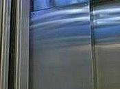 Cassazione: ascensore troppo rumoroso? risarcimento danni