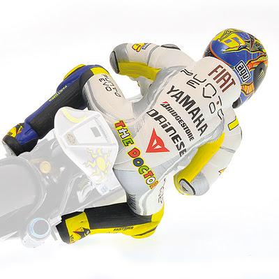 Valentino Rossi MotoGp Estoril 2009 L.E. 2999 pcs by Minichamps