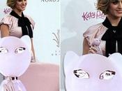 Katy Perry presenta nuovo profumo “Meow!”