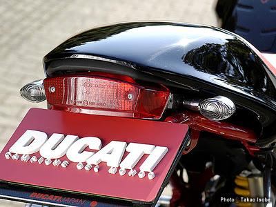 Ducati Monster 900 S4 by Riders Club