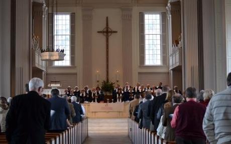 Londra: dopo la visita di Benedetto XVI, più fedeli a Messa