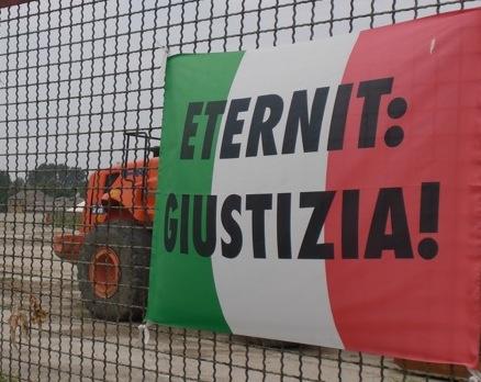 Casale Monferrato: il Comune accetta i 18 milioni della Eternit ed esce definitivamente dal processo