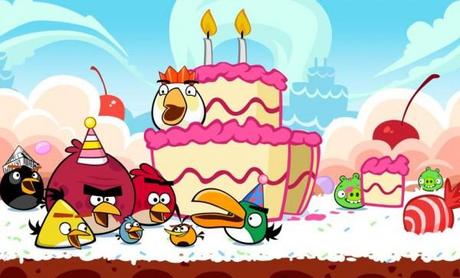 Aggiornamento Angry Birds festeggia il Compleanno con 15 livelli per Android