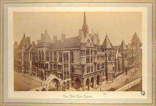 PER ENTRARE IN GRAN BRETAGNA GLI SPOSI DEVONO PARLARE INGLESE