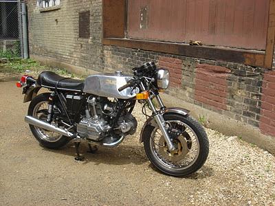 Ducati 900GTS Café by Nicholas Franz Huber