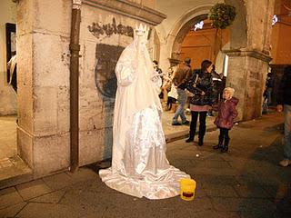 Natale a Cava dei Tirreni, tra stand e decorazioni