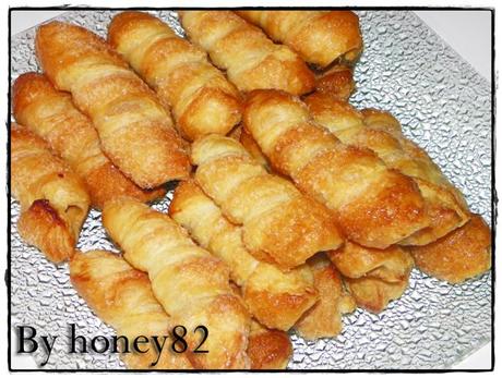 CANNOLINI DI SFOGLIA