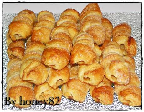 CANNOLINI DI SFOGLIA