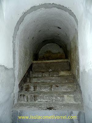 La casa del Prelato Noaro a Isolabona e l'affresco sopravvissuto.