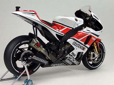 Yamaha YZR-M1 B.Spies Dutch TT 2011 by Modulo