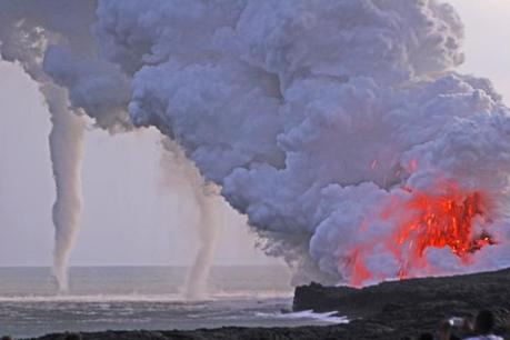 VULCANO SCONOSCIUTO ERUTTA NEL MAR ROSSO