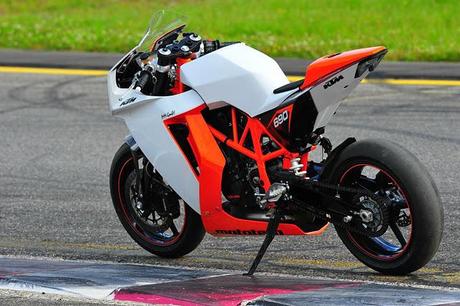 KTM RC4