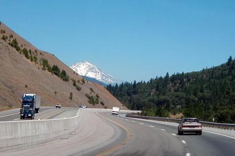 NEL CASO DI UN'ERUZIONE DEL MONTE SHASTA...