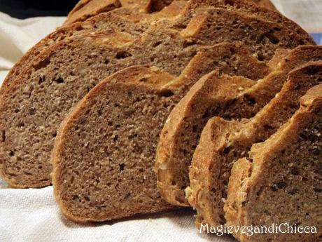 Pane di segale con semi