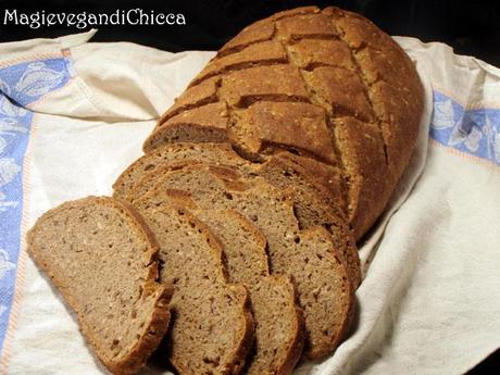 Pane di segale con semi