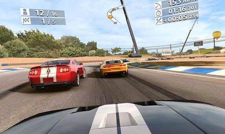 Il gioco Real Racing 2 disponibile per smartphone Android