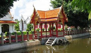 I sala thai, simbolo architettonico della Thailandia.
