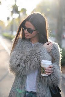 { Latest Trend : (faux) Fur Coats }