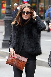 { Latest Trend : (faux) Fur Coats }