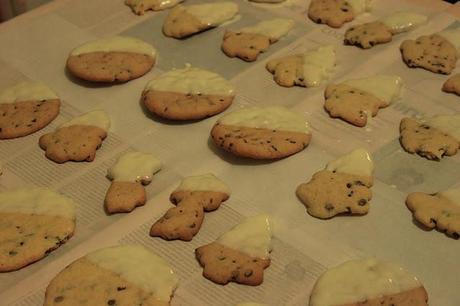 snowy cookies: creativity is the inability to follow the recipe