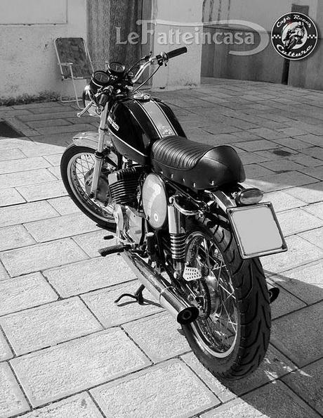 Lefatteincasa : Guzzi  250 ts by Francesco