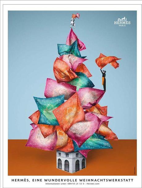 Un arbre de Noel sur le toit chez Hermès - Paperblog