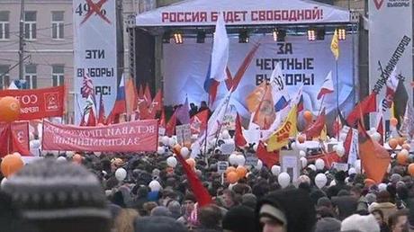 Mosca: in 120mila alla marcia di protesta contro Putin