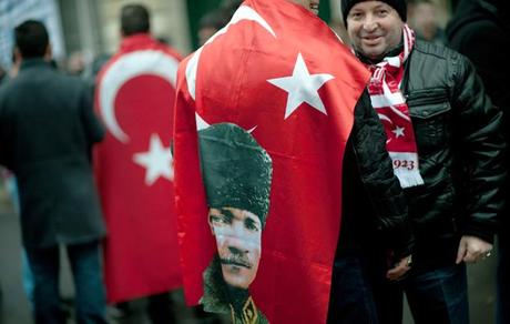 TURCHIA: Parigi e il genocidio armeno, se Ankara entra nel club dei cuori solitari