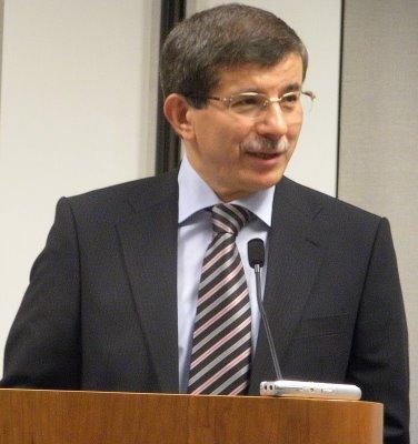 Davutoğlu e la diaspora turca