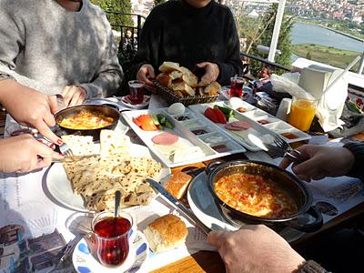 Istambul e la dolce vita al Pierre Loti