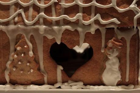 gingerbread house - before and after my new lens