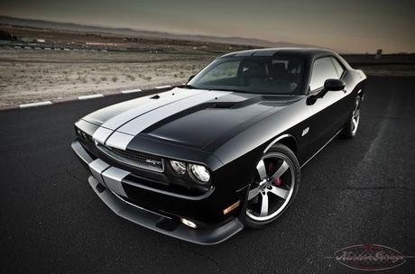 A volte ritornano: Dodge Challenger SRT8 392