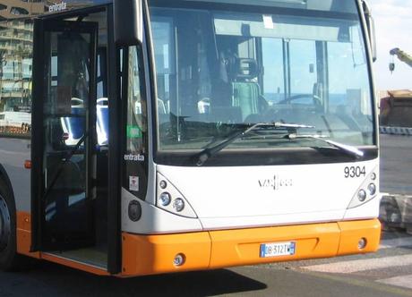 Un mio articolo sull'autobus: esempio di write-crossing