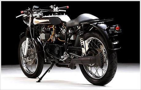 Raven Motorcycles... (Un guzzi di traverso)