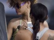 Rihanna prende vacanza alle Barbados!