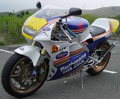 Honda NSR 250 Rothmans by Hirano