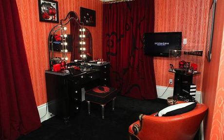 Sephora Hello Kitty Noir Hotel Suite a Beverly Hills sephora-hello-kitty-noir-hotel-suite-01