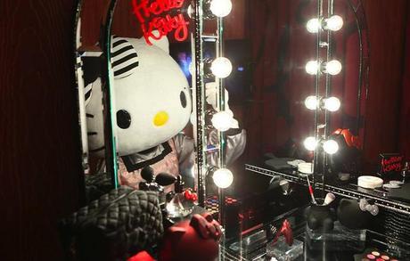 Sephora Hello Kitty Noir Hotel Suite a Beverly Hills sephora-hello-kitty-noir-hotel-suite-05