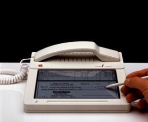 Un iPhone dal 1983 Un iPhone dal 1983