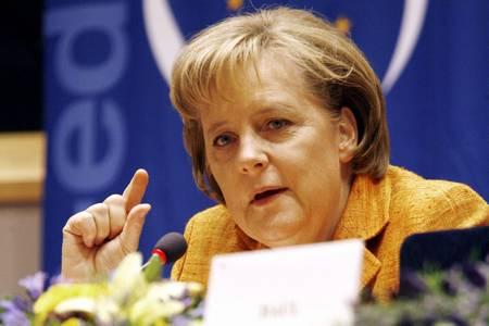 Angela Merkel “Merkel silurò Berlusconi” dal Wall Street Journal