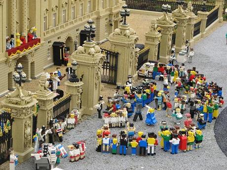 UN ANNO RACCONTATO CON LE LEGO