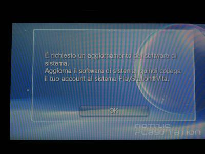 Playstation Vita : la console si carica via USB, e... cos'è quella spia rossa ?