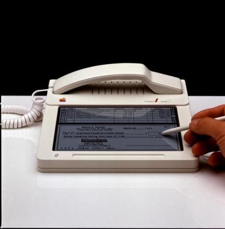 1983, Hartmut Esslinger disegn il primo vero iphone…