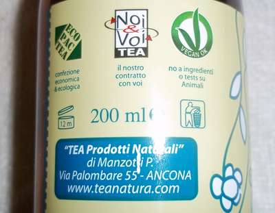 Shampoo malva & calendula Tea Natura...e i miei più cari auguri a tutte voi!