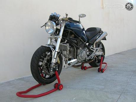 Lefatteincasa : Ducati Monster Metallic by Salvy