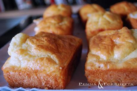 Mini cake al formaggio e mortadella