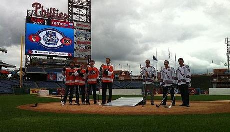 Hockey, Winter Classic NHL: Flyers-Rangers con meno vintage e più sobrietà per iniziare il 2012