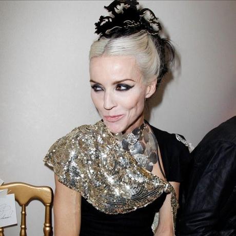 Daphne Guinness, a swan on high heels