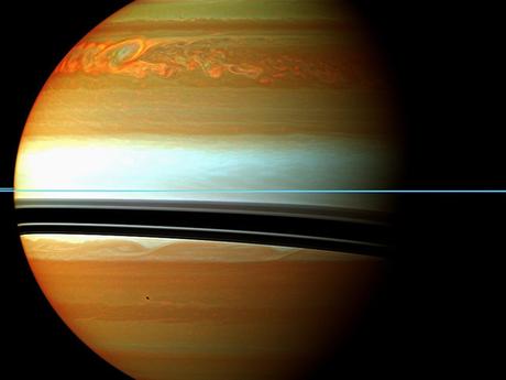 LA TEMPESTA SETTENTRIONALE DI SATURNO