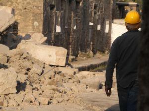 Pompei: se crollano anche i pilastri....